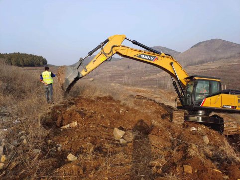 【临临风采】临临六标三分部西里碎石加工厂场地平整完成